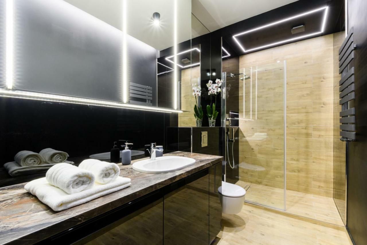 Zlota Luxury Apartments Varsó Kültér fotó
