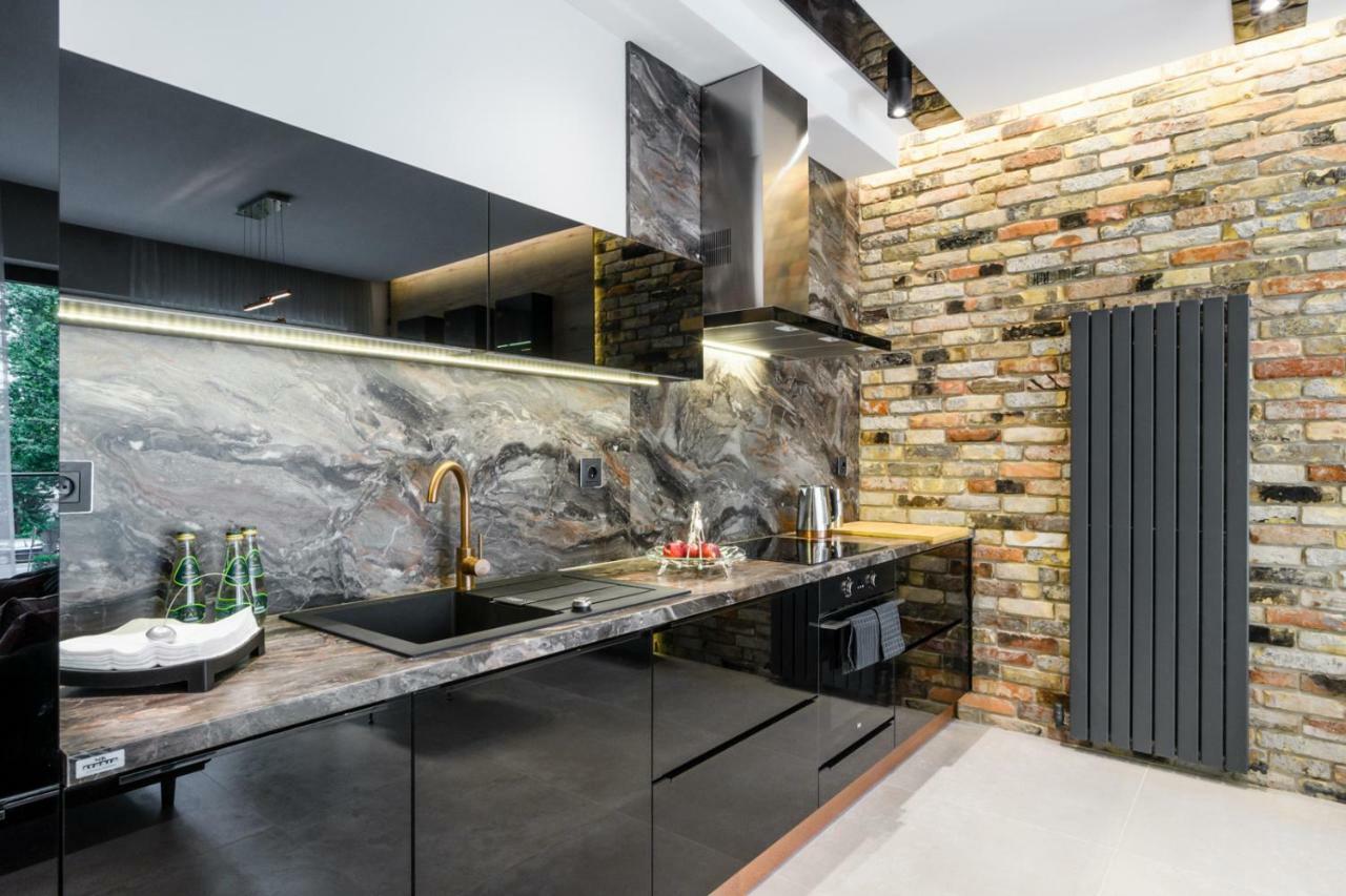 Zlota Luxury Apartments Varsó Kültér fotó