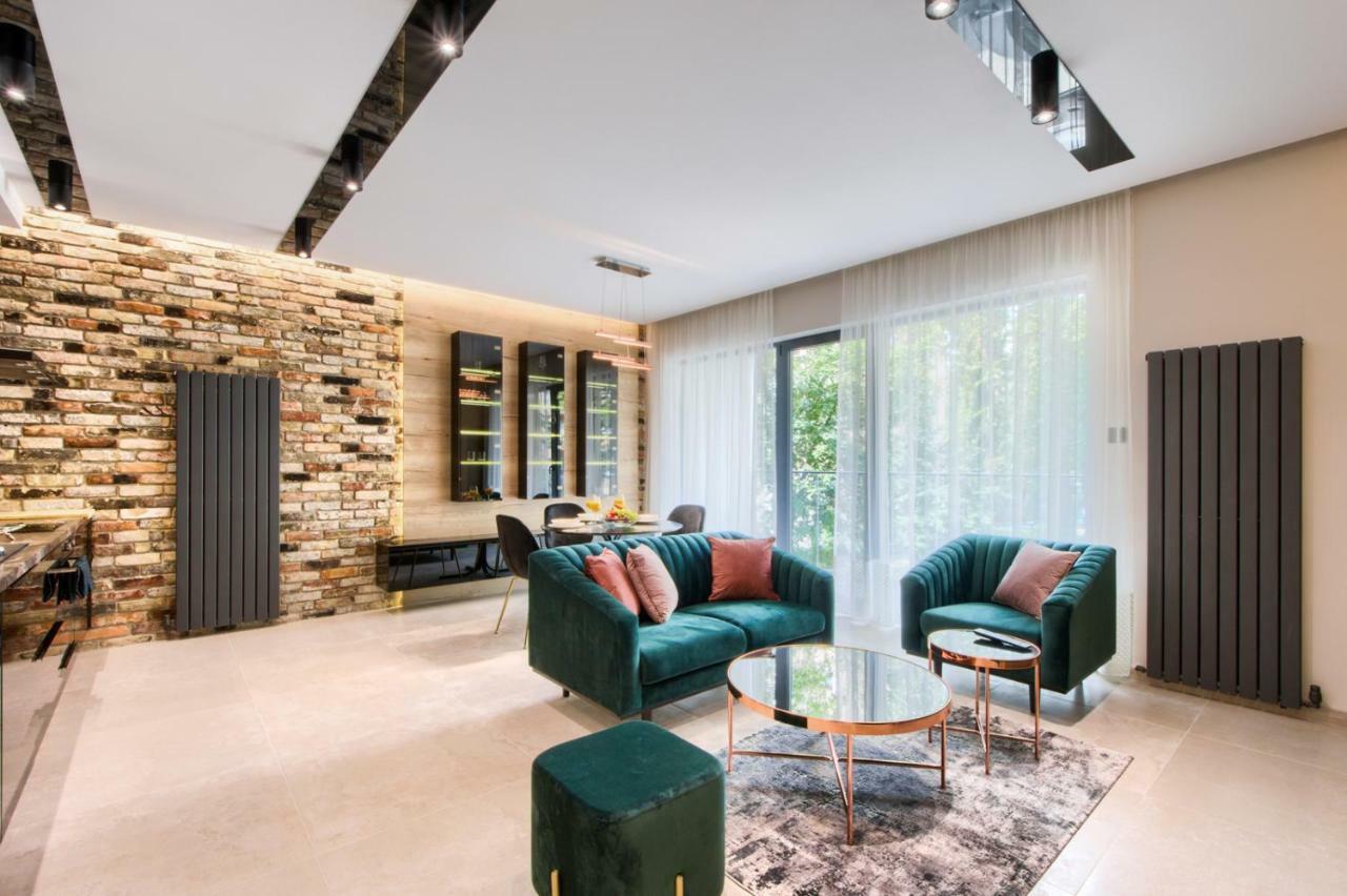 Zlota Luxury Apartments Varsó Kültér fotó