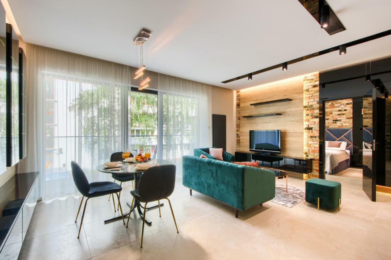 Zlota Luxury Apartments Varsó Kültér fotó