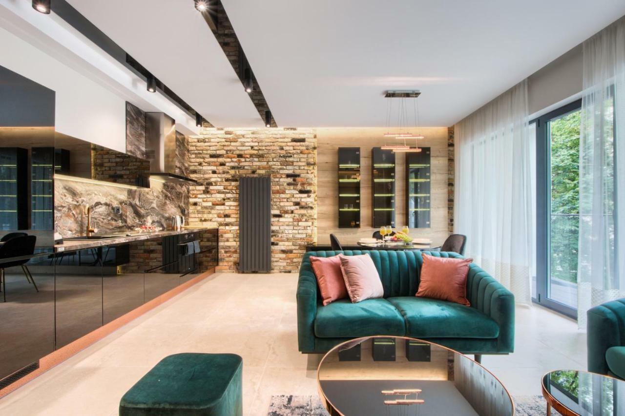 Zlota Luxury Apartments Varsó Kültér fotó