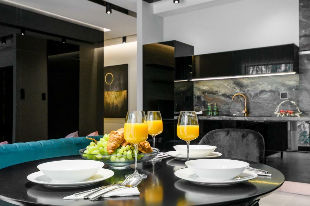 Zlota Luxury Apartments Varsó Kültér fotó
