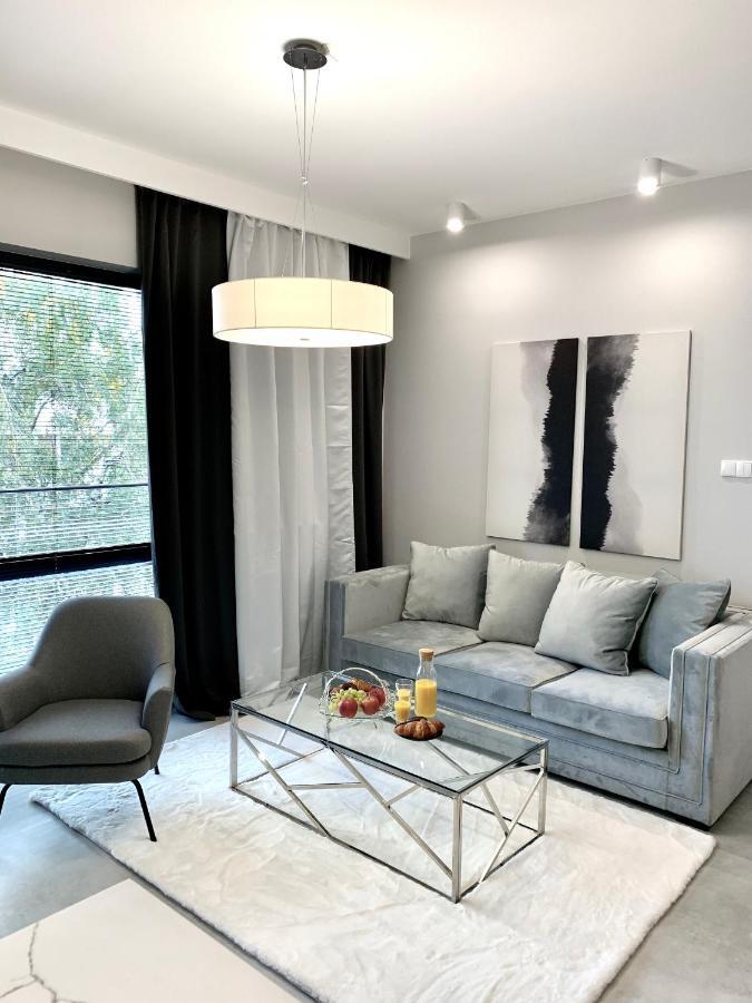 Zlota Luxury Apartments Varsó Kültér fotó