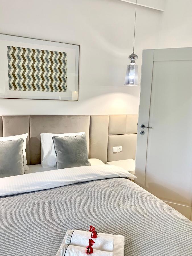Zlota Luxury Apartments Varsó Kültér fotó