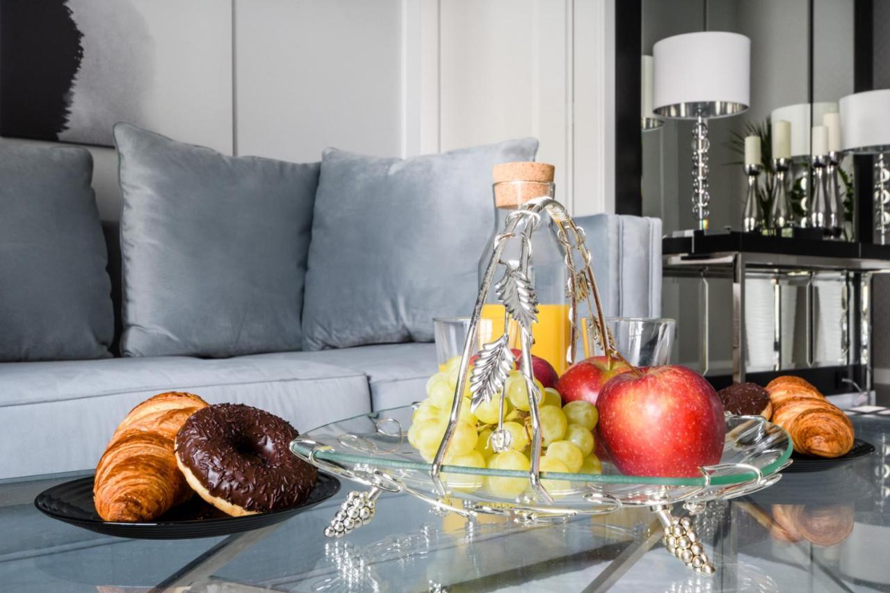 Zlota Luxury Apartments Varsó Kültér fotó