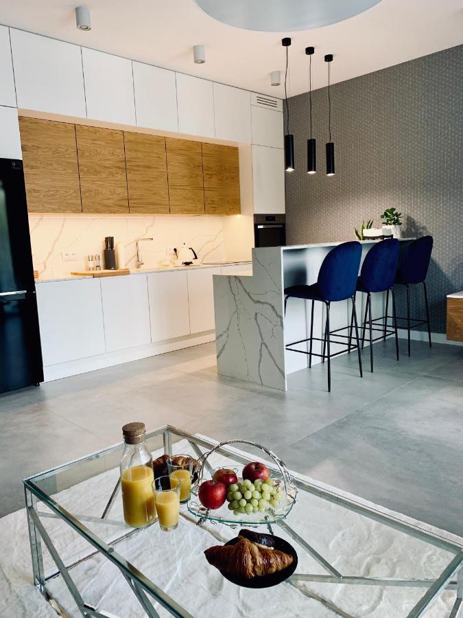 Zlota Luxury Apartments Varsó Kültér fotó