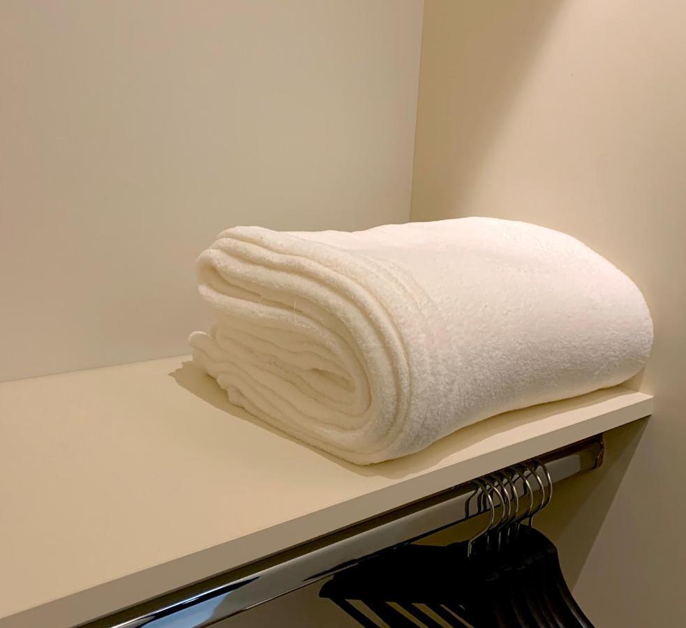 Zlota Luxury Apartments Varsó Kültér fotó