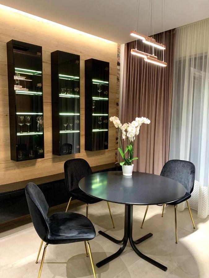 Zlota Luxury Apartments Varsó Kültér fotó