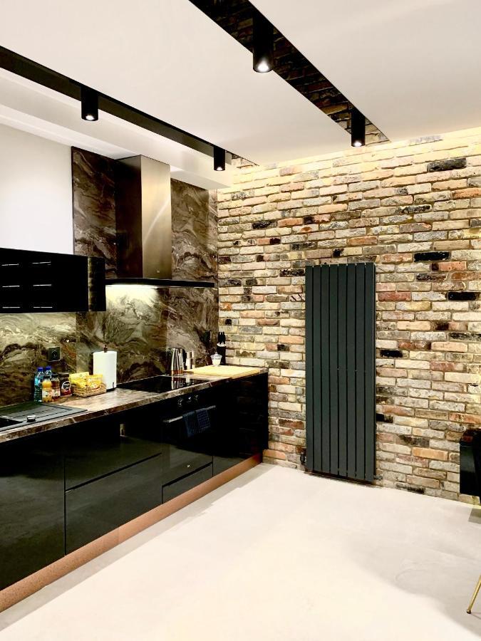 Zlota Luxury Apartments Varsó Kültér fotó