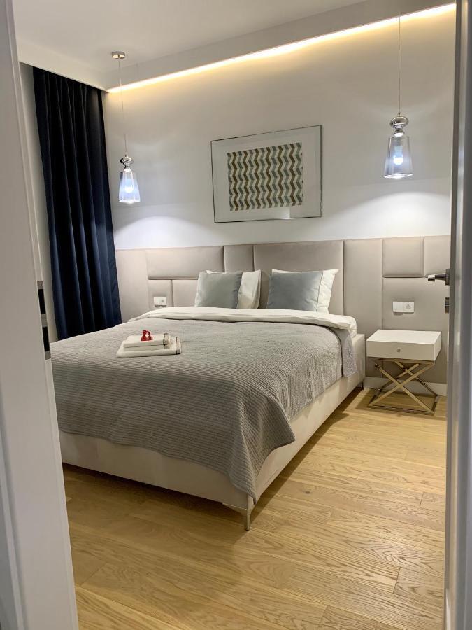 Zlota Luxury Apartments Varsó Kültér fotó