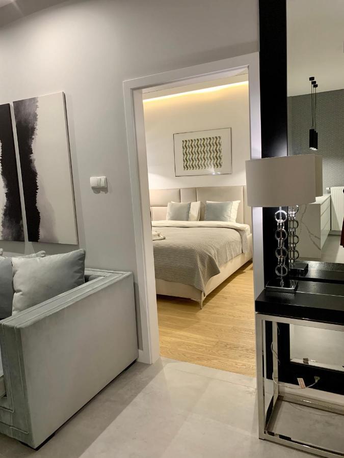 Zlota Luxury Apartments Varsó Kültér fotó