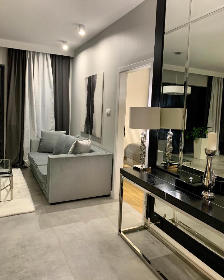 Zlota Luxury Apartments Varsó Kültér fotó