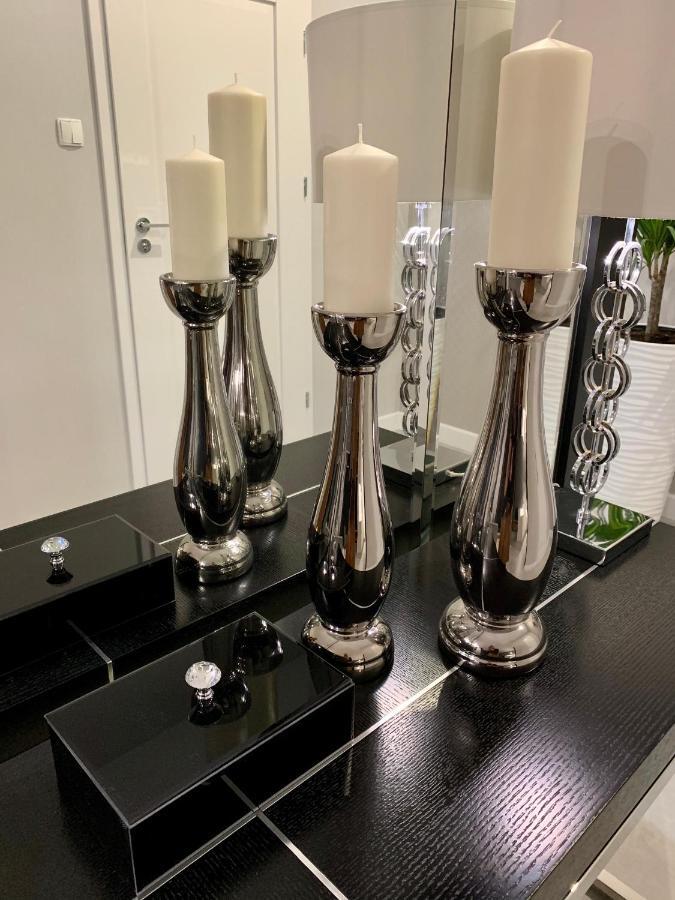 Zlota Luxury Apartments Varsó Kültér fotó