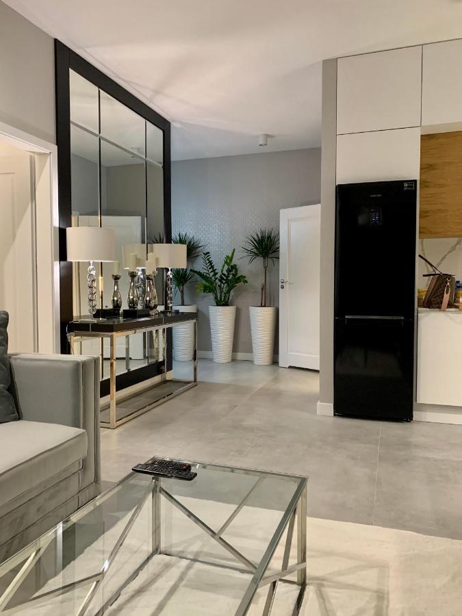 Zlota Luxury Apartments Varsó Kültér fotó